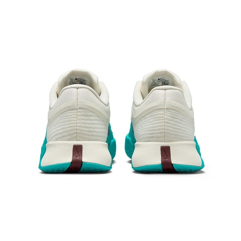 Nike Women's Zoom Vapor Pro 3 Hard Court Premium Court Shoes — View 6