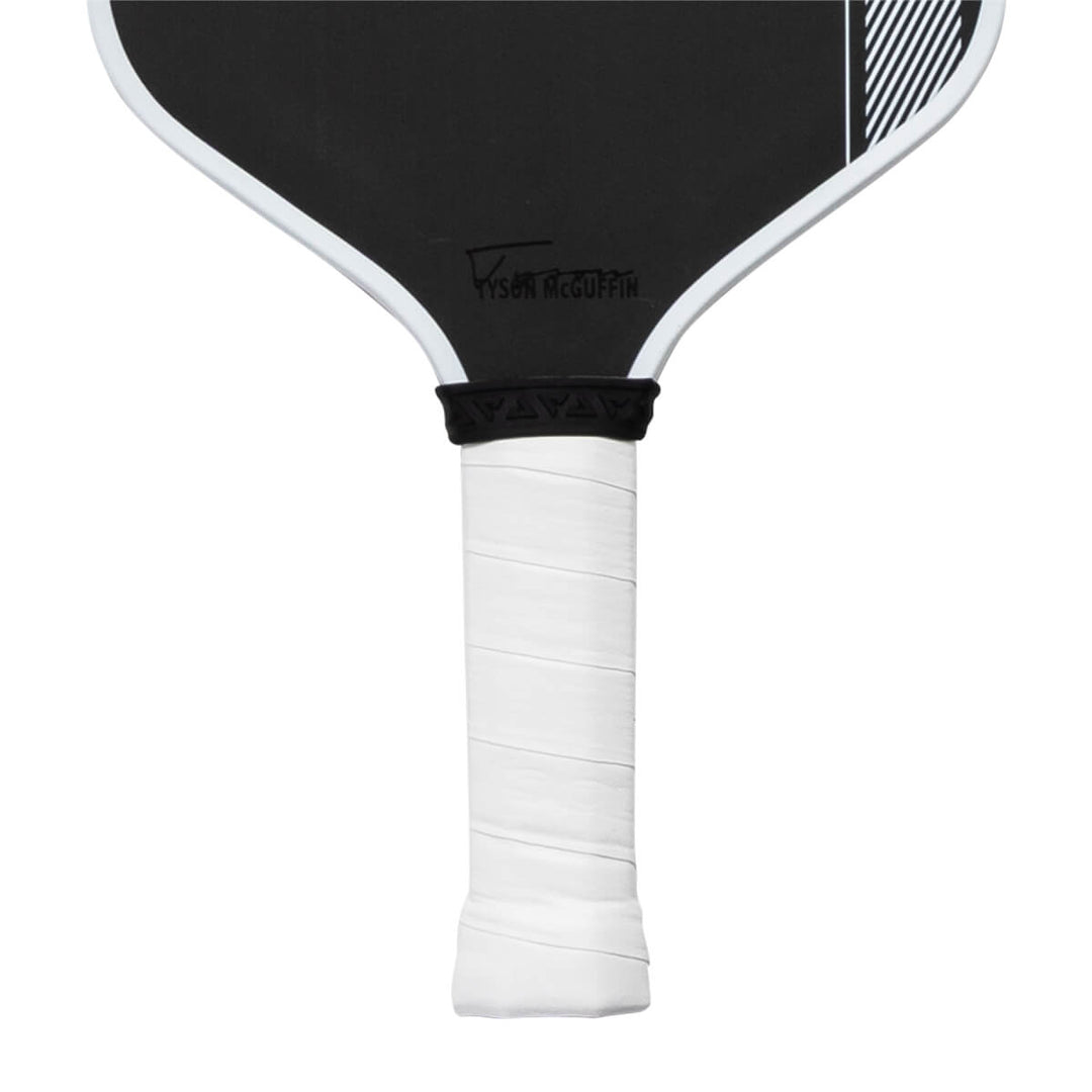 JOOLA Magnus Pro IV – 5 inch handle and 4.25 grip close-up